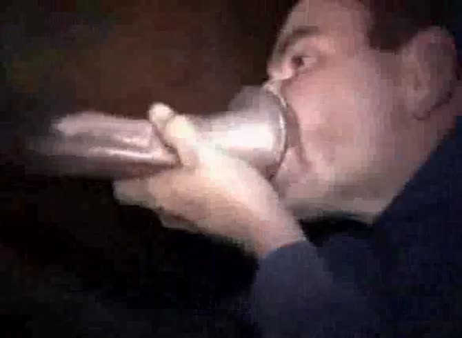 Video :Big stallion horse dick got sucked by gay